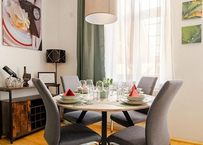 Vienna Garden Villa *